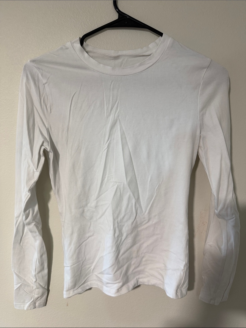 Abercrombie & Fitch Women's White Long Sleeve Crew Tee Top
